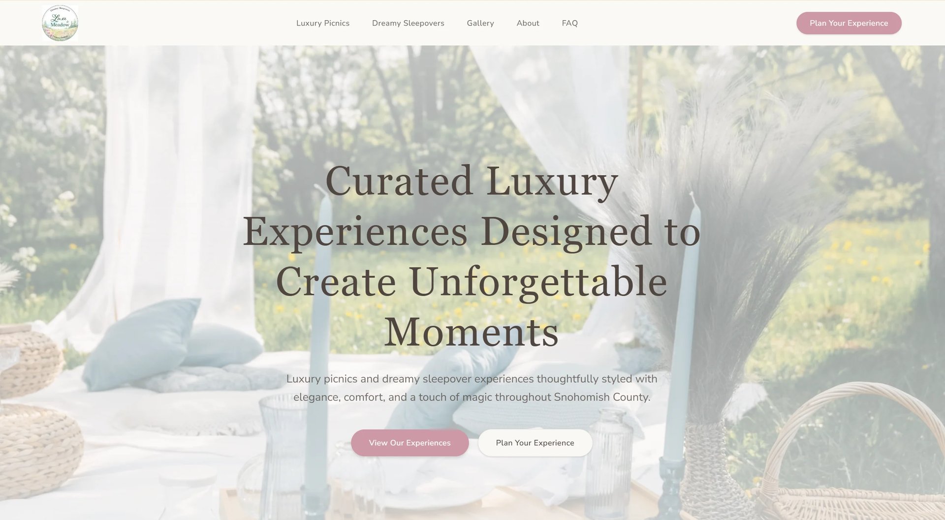 Luxe & Meadow website homepage showcasing its luxury picnic and dreamy sleepover experiences.